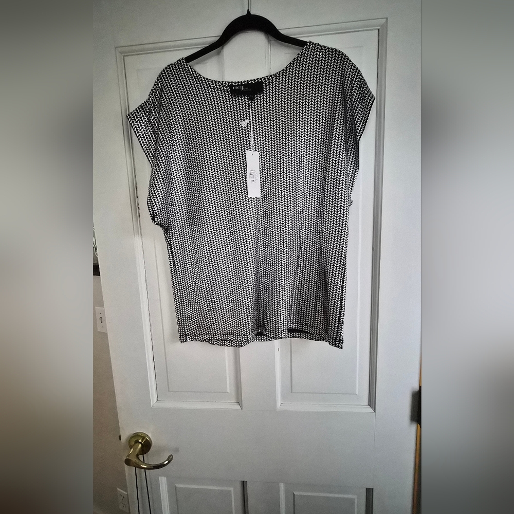 Meg 80s Top Silver NWT